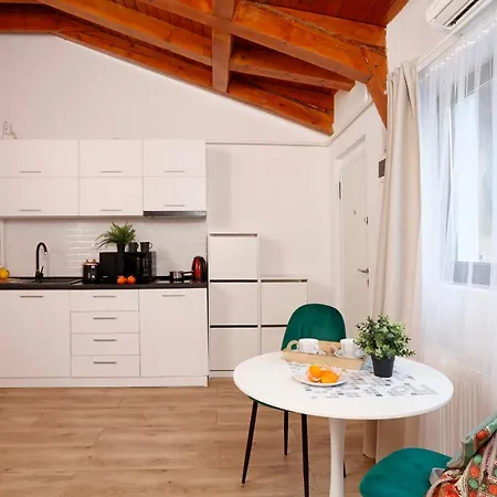 One Apartman Bukarest