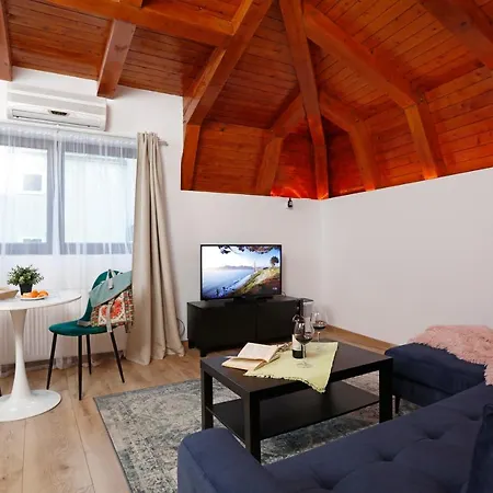 One * Бухарест